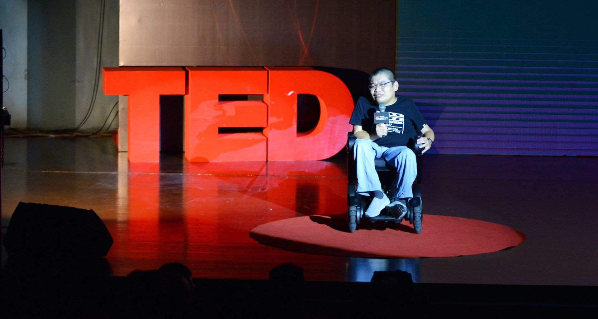 Translator and Productivity Coach Max Jiang:  “Writing Is a Daily Routine That Can’t Be Skipped”